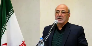 کاهش بلندمدت نرخ ارز مورد حمایت مجلس است/ ریزش بدون منطق دلار، دولت را مقصر گرانی&zwnj;ها معرفی می&zwnj;کند