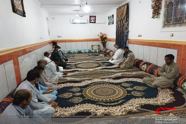 دیدار و تجلیل از خانواده شهید محمد اسلام زومکزهی دربخش پسکوه شهرستان سیب و سوران