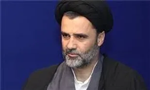 مقاومت به معنای ایستادگی بر منافع ملی و ارزش هاست
