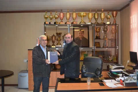 تجلیل همکار ارزشمند خانواده بزرگ مقاومت زنجان در آستانه بازنشستگی