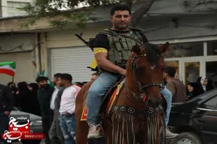 رژه حماسی سوارکاران انقلابی بهار