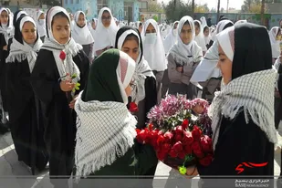 از دانش آموزان فعال بسیجی پایگاه ها در سرخه تجلیل شد