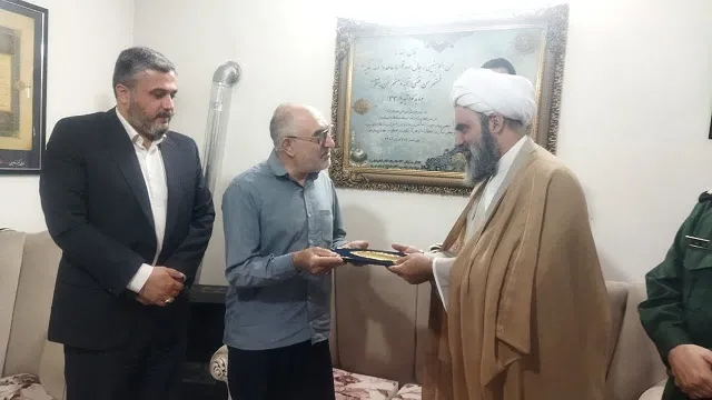 تجلیل از خانواده شهید امنیت  مرتضی ابراهیمی