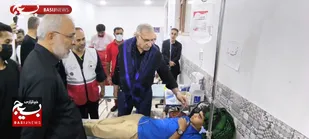 حضور وزیر بهداشت در موکب خدمات درمانی انصار الحسین (ع) دانشگاه علوم پزشکی قم