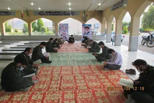 اجرای محفل انس با قرآن کریم در گلزار شهدای ممسنی