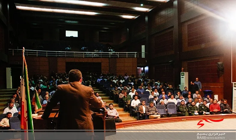 برگزاری همایش تخصصی ضابطین قضایی بسیج نکا +عکس
