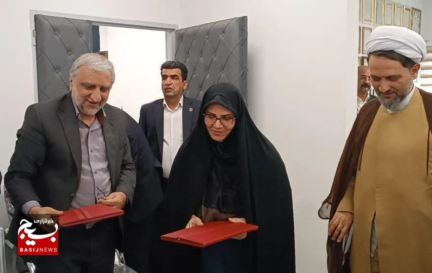 تفاهم‌نامه همکاری شرکت شهرک‌های صنعتی و بنیاد شهید خراسان رضوی برای حمایت از اشتغال ایثارگران امضا شد
