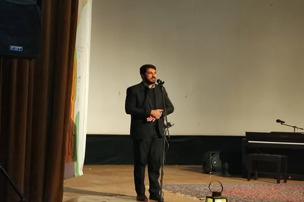 جشنواره تئاتر تجربه موفقی برای استان و ملایر بود