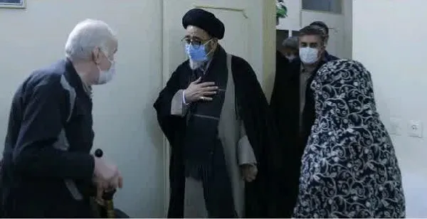 دیدار نماینده ولی فقیه در آذربایجان شرقی با خانواده شهدای کربلای چهار