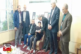 دیدار جمعی از اعضاء بسیج پیشکسوتان ملایر با خانواده شهید &laquo;امیری&raquo;