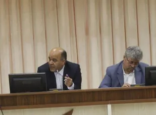 تشکیل کارگروه اقتصادی عملیاتی&zwnj;سازی شعار سال/ راهبری 23 ابرپروژه و انتخاب 10 صنعت به عنوان پیشران اقتصاد استان