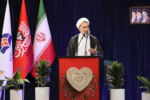 دوستی با آمریکا منافع هیچ کشوری را تأمین نمی‌کند/حضور مسئولان در میادین در کنار مردم، مایه قوت قلب آن‌هاست 