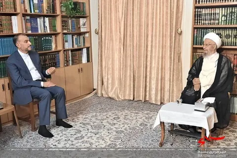 سفر امیرعبداللهیان به قم و دیدار با مراجع عظام تقلید