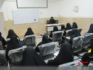 برگزاری دوره آموزشی زن قلب خانواده ویژه همسران پایور سپاه استان قم