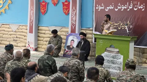 آیین بزرگداشت ولادت حضرت زینب (س) و تجلیل از مدافعان حرم در یادمان فتح‌المبین شوش