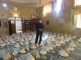 توزیع بیش از 200بسته مواد غذایی در راستای طرح شهید سلیمانی بین نیازمندان