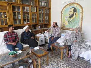 دیدار صمیمانه با مادر سردارشهید حاج حسین خرازی فرمانده دلاور لشکر14امام حسین(علیه السلام) اصفهان