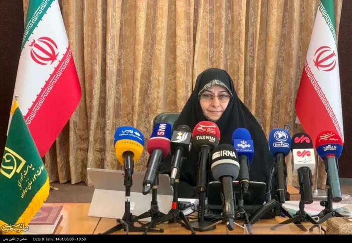 معاون رئیس جمهور در امور زنان و خانواده:
ایجاد صندوق ضمانت برای زنان سرپرست خانوار/ تداوم حضور بانوان در ورزشگاه‌ها منوط به تصمیم وزارت ورزش است