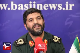 با مردم قهرمانیم