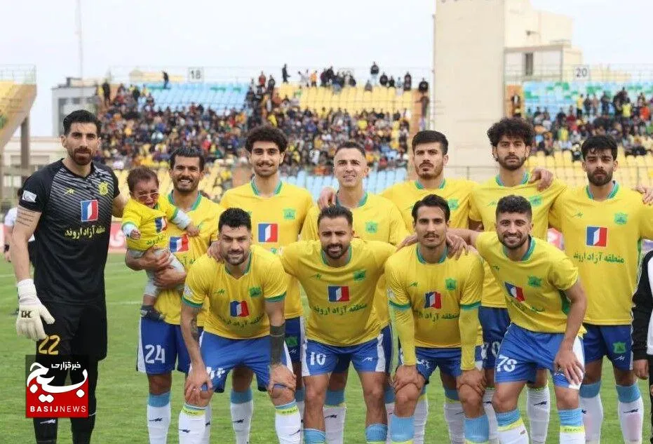 نماینده مردم آبادان در مجلس: اشتباهات داوری بر علیه تیم صنعت‌نفت قابل قبول نیست