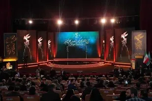 اتاقک گلی، آشیانه ۳ سیمرغ جشنواره فیلم فجر