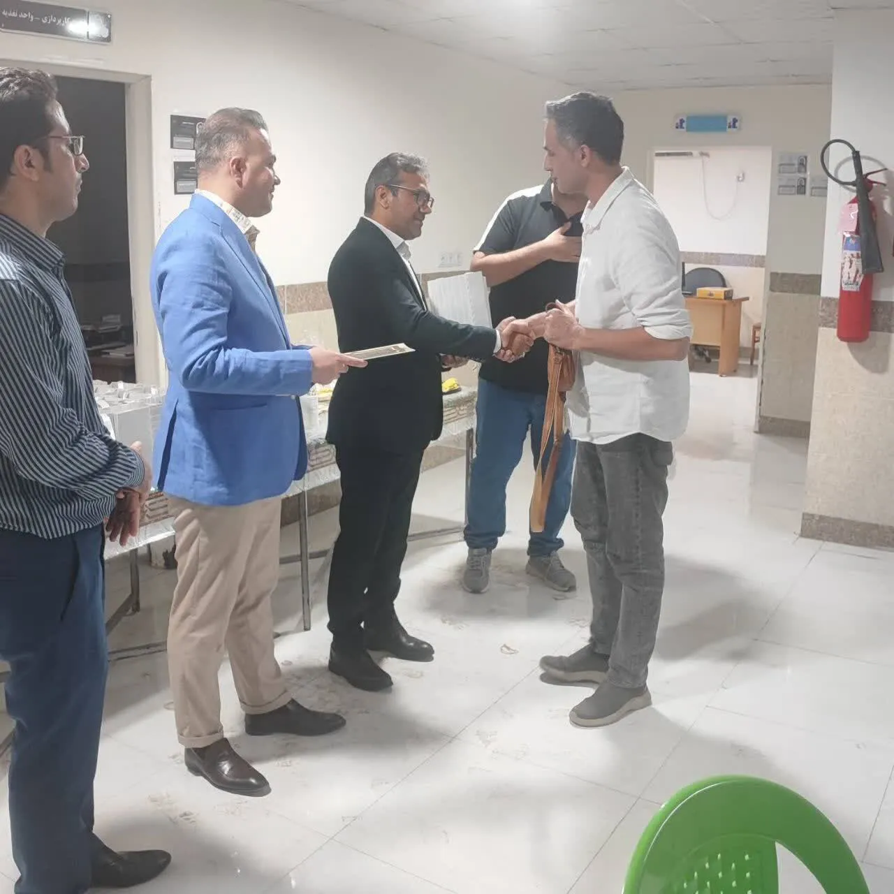 تجلیل از پزشکان شهرستان بندرلنگه به مناسبت روز پزشک