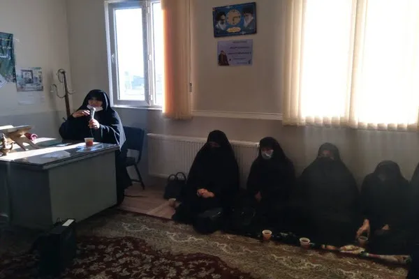 حضرت فاطمه الزهرا(س) بهترین الگو برای شیعیان است