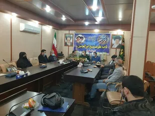 نشست صمیمانه فرمانده  ناحیه امیرالمومنین (ع)  با بسیجیان حوزه اصناف