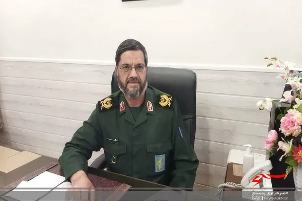 جهاد تبیین پاسداری همه جانبه از انقلاب است