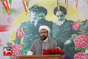 انقلاب اسلامی ایران، یگانه انقلابی که از خطر ارتجاع، مصون ماند