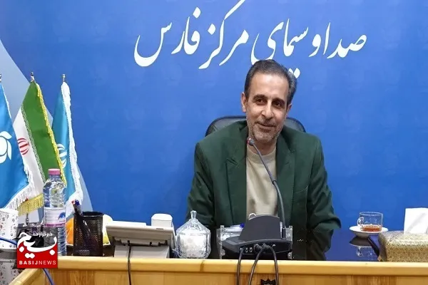 نشست دانشجویان دانشگاه شیراز با مدیرکل صدا و سیمای فارس