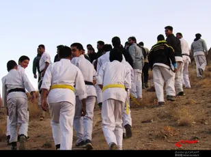 کوهپیمایی بسيجيان گلپایگان در ارتفاعات دره شهیدان گلپایگان