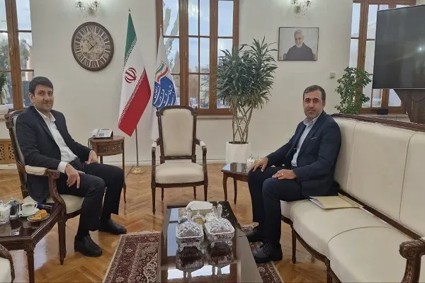 پیگیری نیاز‌های فارس در حوزه مخابرات در جلسه نماینده شیراز با وزیر ارتباطات
