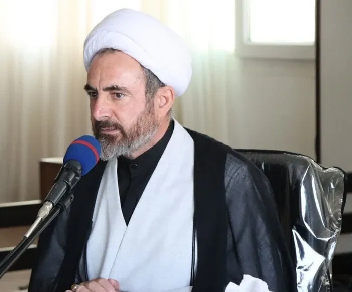 امام جمعه ایلام: خدمت صادقانه موجب دلگرمی و همراهی مردم با نظام اسلامی‌ می‌شود