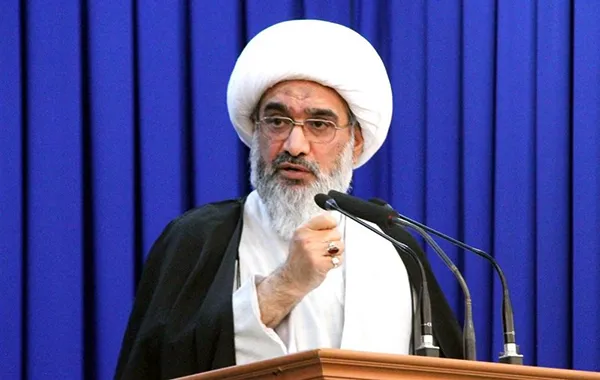 حمایت نماینده ولی فقیه در بوشهر از تحریم کالا‌های فرانسوی