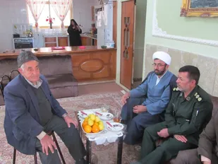 دیدار باخانواده شهید دانش آموز در شهرکرد