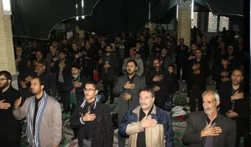 برگزاری تجمع عزاداران حسینی در مسجد جامع ملایر