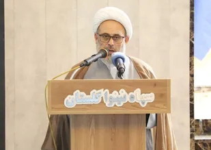 سپاه پاسداران برای جهان اسلام بعنوان یک الگو است/دشمنان می&zwnj;خواهند بین مردم و نظام فاصله بیندازند