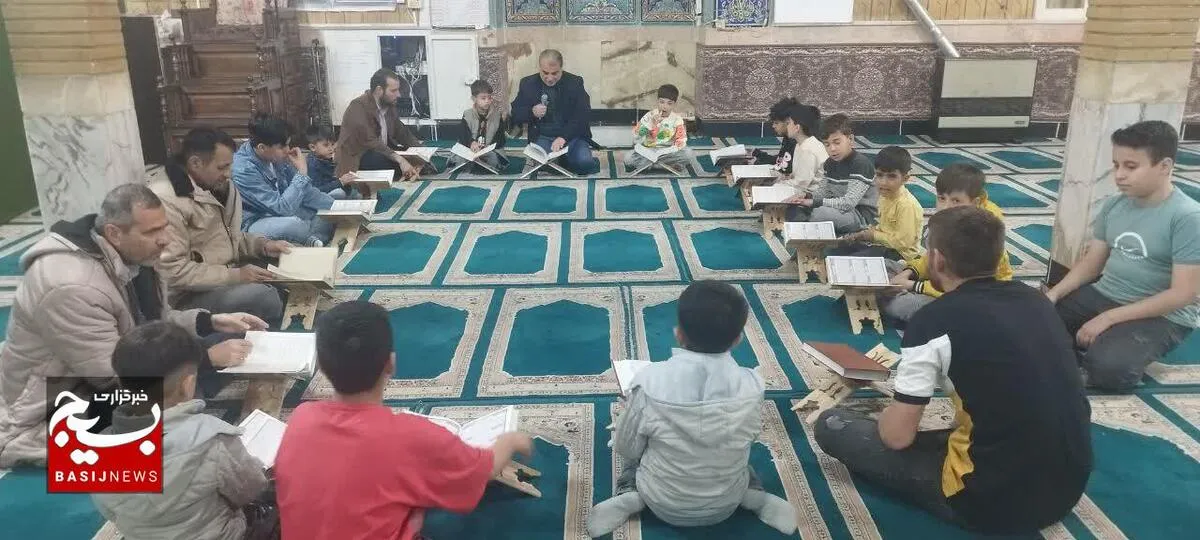 زمزمه‌های قرائت قرآن پدرم بعد از نماز صبح، مرا به این آیات نورانی علاقمند کرد/ قرآن از استحاله فکری و فرهنگی جلوگیری می‌کند