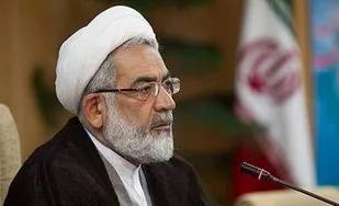 در موضوع مرخصی مهدی هاشمی دچار رودربایستی شدیم