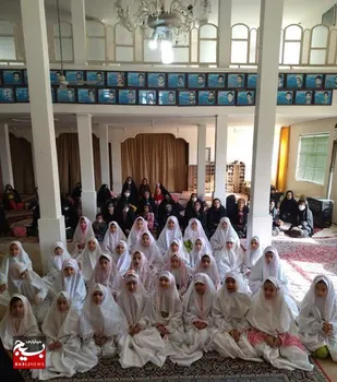 آیین جشن تكلیف دختران دانش&zwnj;آموز شهر وردنجان