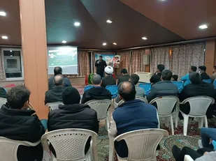 برگزاری برنامه های روشنگری و جهاد تبیین توسط گردان