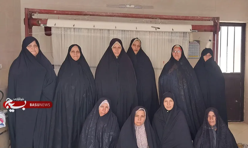 ارادتی که با بافت فرش به ساحت ائمه اطهار علیهم‌السلام ابراز می‌شود