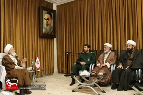 به برکت خون شهیدان، ایران اسلامی امروز قوی تر، هوشیارتر و بالغ تر از همیشه همچون درختی تنومند است