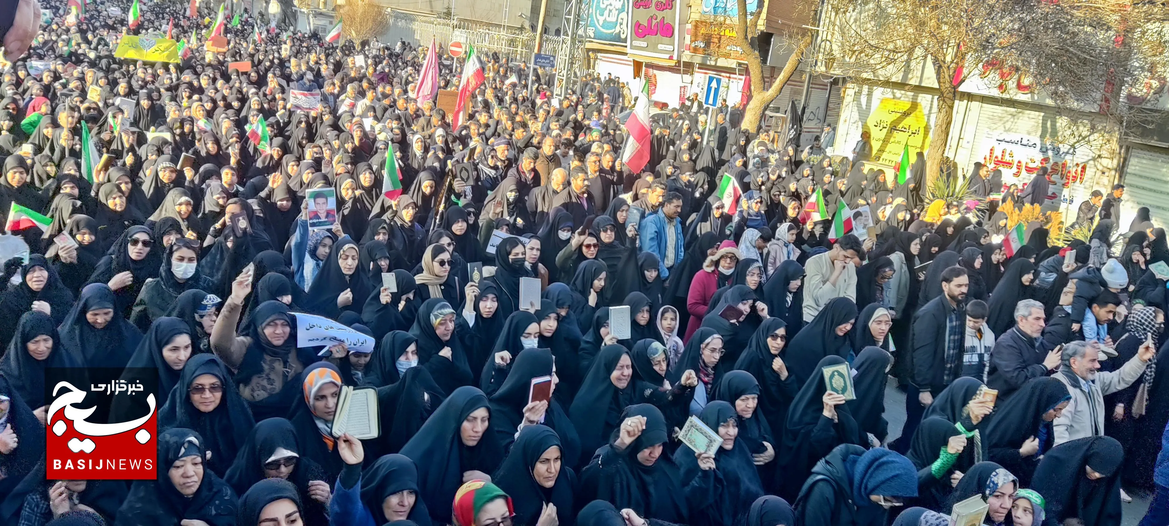 راهپیمایی باشکوه بصیرت با حضور دهها هزارنفری مردم نیشابور