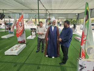 نماینده ولی&zwnj;فقیه در سپاه کربلا: خون شهدای میناب رسواکننده استکبار است / تداوم راه شهدا با شمشیر &laquo;جهاد تبیین&raquo;