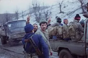 فردا بابا کرم می زند به خط / روایتی از فرمانده دفاع مقدس در دیار بویراحمد