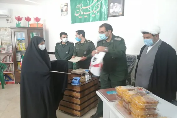 بازدید و سرکشی فرمانده سپاه فراشبند مدرسه تمدن سازان به مناسبت روز معلم