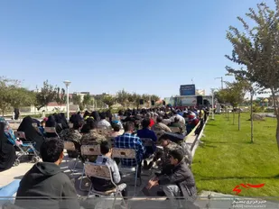 همایش پیاده روی خانوادگی و جشنواره بازی&zwnj;های بومی محلی در شهر قنوات قم برگزار شد