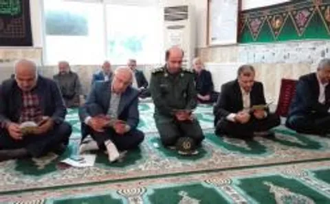 مراسم پرفیض زیارت عاشورا به مناسبت هفته دفاع مقدس
